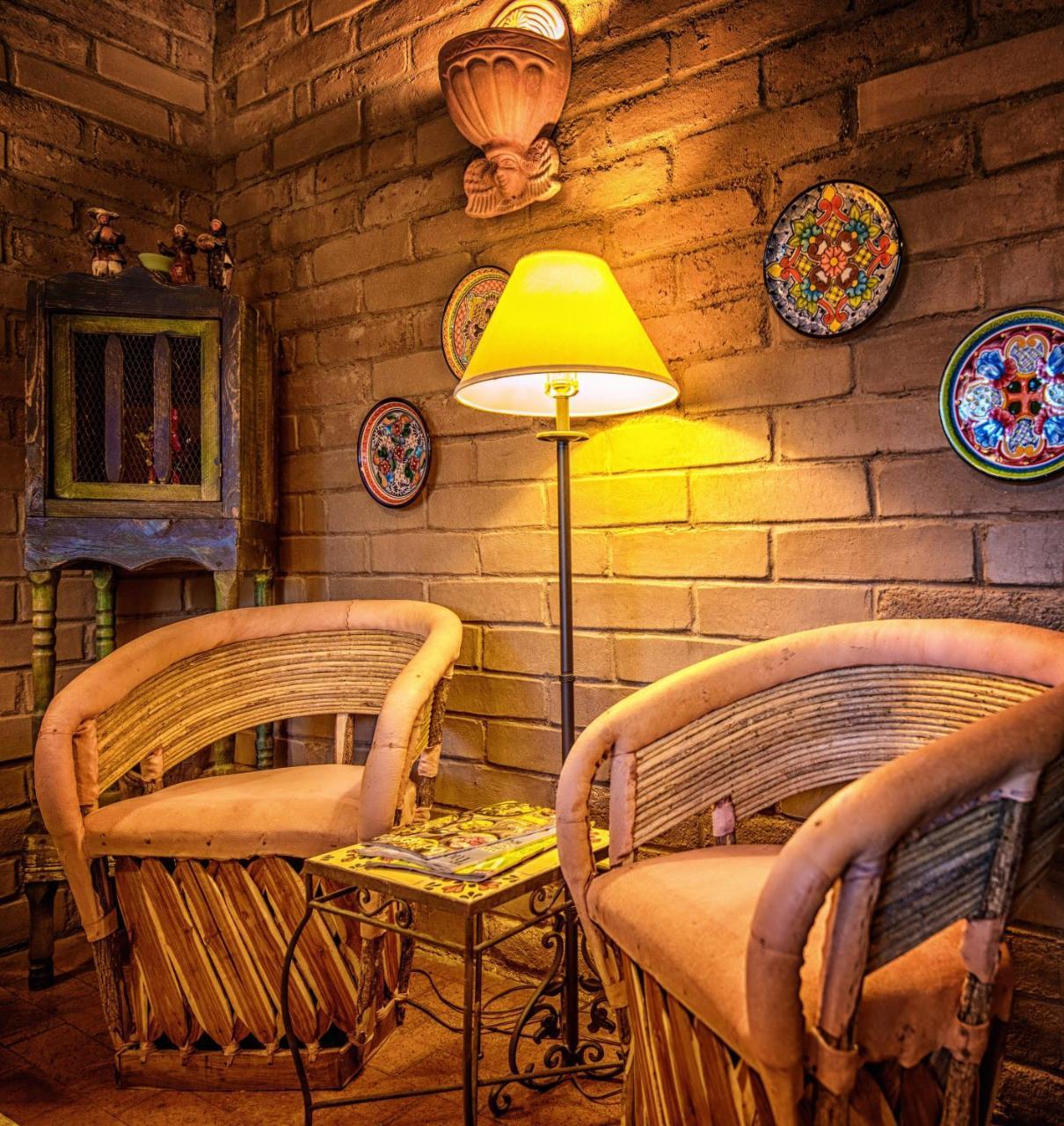Casa Tierra Adobe Bed & Breakfast Avra Exterior photo
